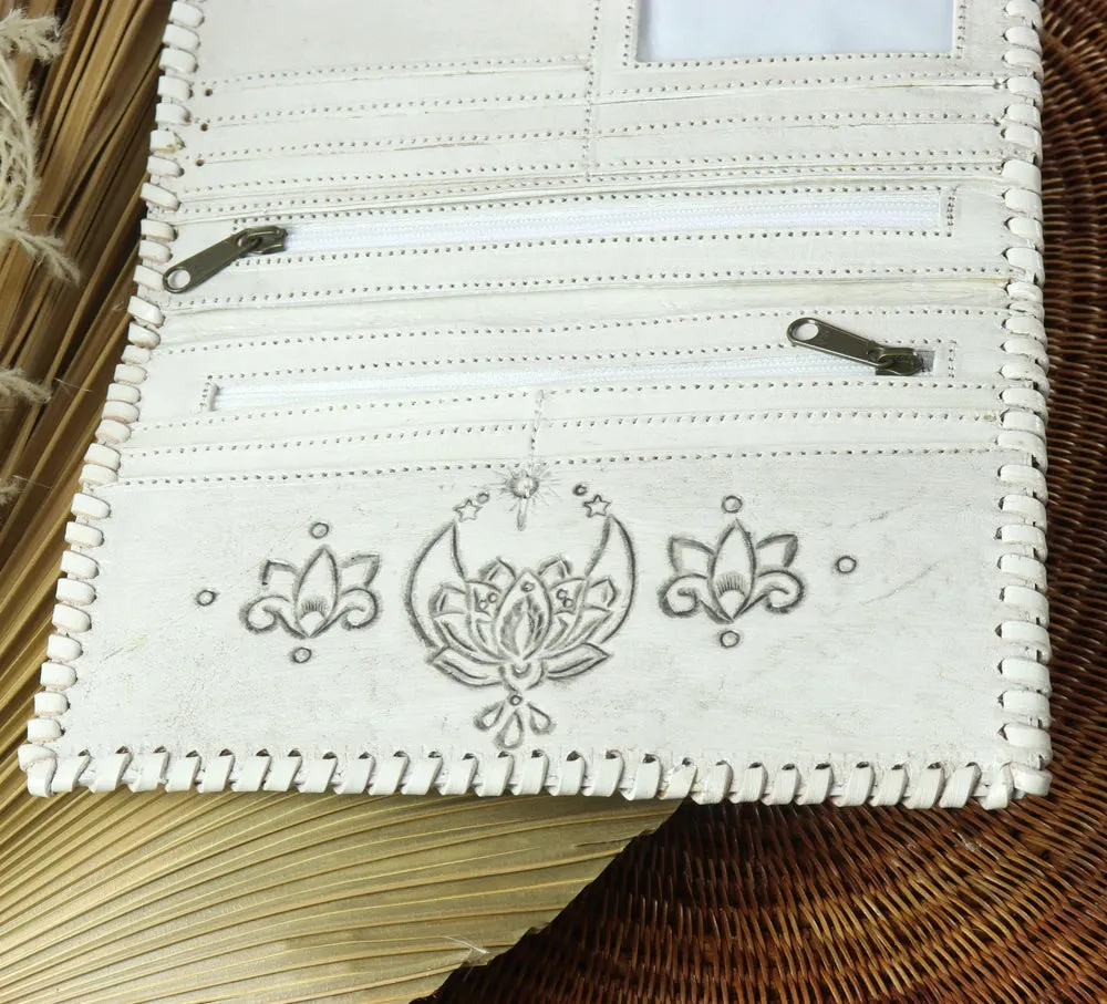 COSMIC LOVE LEATHER WALLET VINTAGE WHITE